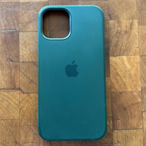 Apple silicone iPhone 12pro case, green